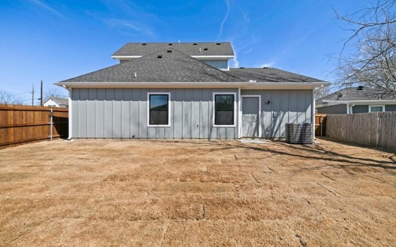 114 Griffin Street, Waxahachie, TX 75165, 3 Habitaciones Habitaciones , ,2 BañosBaños,Residential,En Venta,114 Griffin Street,20846849