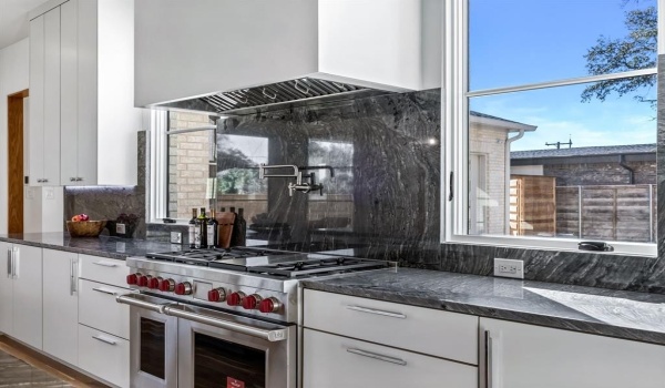 5610 Charlestown Drive, Dallas, TX 75230, 5 Bedrooms Bedrooms, ,6 BathroomsBathrooms,Residential,For Sale,5610 Charlestown Drive,20846956