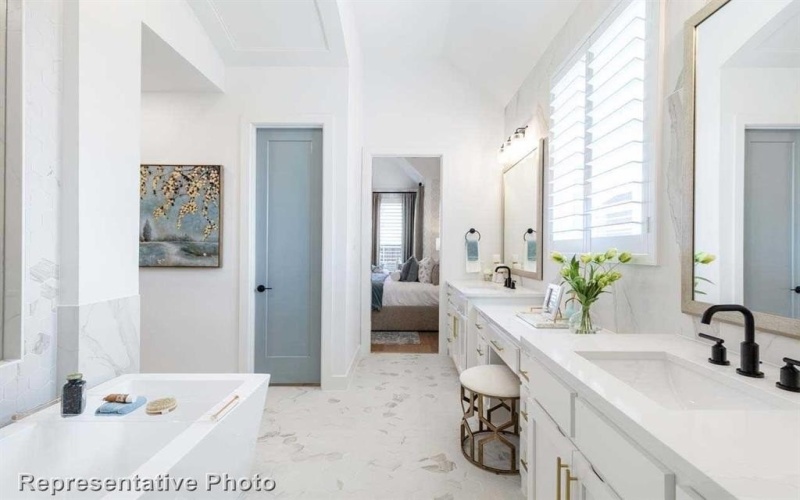 811 Shady Oaks Drive, Rockwall, TX 75087, 5 Bedrooms Bedrooms, ,6 BathroomsBathrooms,Residential,For Sale,811 Shady Oaks Drive,20844323