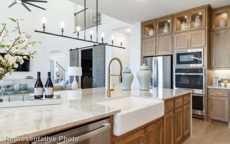 811 Shady Oaks Drive, Rockwall, TX 75087, 5 Bedrooms Bedrooms, ,6 BathroomsBathrooms,Residential,For Sale,811 Shady Oaks Drive,20844323