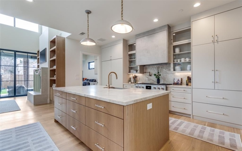 5441 Sewanee Avenue, Highland Park, TX 75205, 4 Bedrooms Bedrooms, ,5 BathroomsBathrooms,Residential Lease,For Rent,5441 Sewanee Avenue,20847093