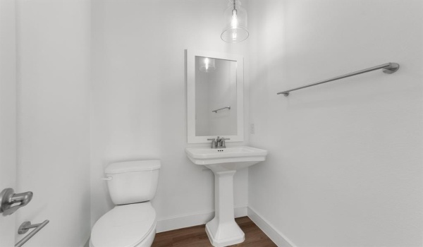 3712 Hickory Street, Sherman, TX 75092, 4 Bedrooms Bedrooms, ,3 BathroomsBathrooms,Residential,For Sale,3712 Hickory Street,20844455