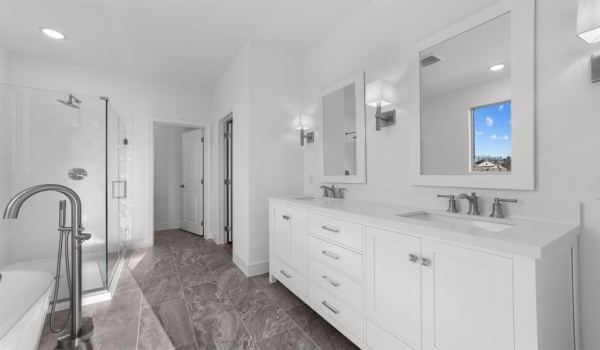 3712 Hickory Street, Sherman, TX 75092, 4 Bedrooms Bedrooms, ,3 BathroomsBathrooms,Residential,For Sale,3712 Hickory Street,20844455