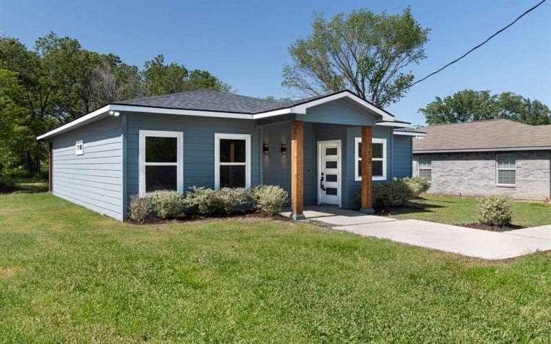 712 E 4th Avenue, Corsicana, TX 75110, 4 Habitaciones Habitaciones , ,2 BañosBaños,Residential,En Venta,712 E 4th Avenue,20847268