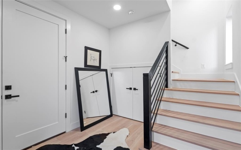 2015 California Drive #104, Dallas, TX 75204, 2 Bedrooms Bedrooms, ,2 BathroomsBathrooms,Residential Lease,For Rent,2015 California Drive,20844536