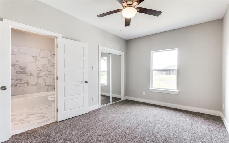 1218 Lynn Way, Waxahachie, TX 75165, 4 Bedrooms Bedrooms, ,2 BathroomsBathrooms,Residential,For Sale,1218 Lynn Way,20847447