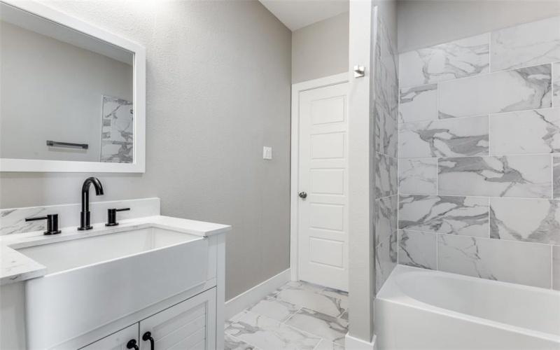 1218 Lynn Way, Waxahachie, TX 75165, 4 Bedrooms Bedrooms, ,2 BathroomsBathrooms,Residential,For Sale,1218 Lynn Way,20847447