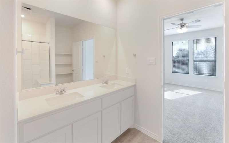 9216 Cessna Ave, McKinney, TX 75071, 4 Bedrooms Bedrooms, ,3 BathroomsBathrooms,Residential,For Sale,9216 Cessna Ave,20847457