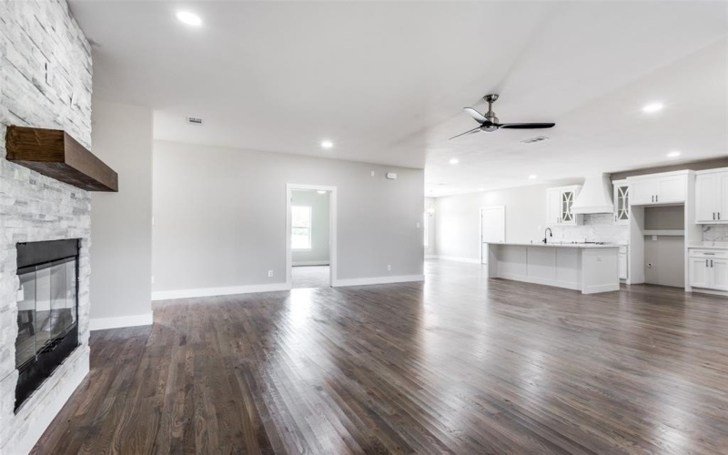 1218 Lynn Way, Waxahachie, TX 75165, 4 Bedrooms Bedrooms, ,2 BathroomsBathrooms,Residential Lease,For Rent,1218 Lynn Way,20847470