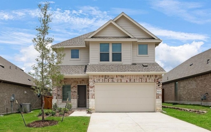 9212 Cessna Ave, McKinney, TX 75071, 4 Bedrooms Bedrooms, ,2 BathroomsBathrooms,Residential,For Sale,9212 Cessna Ave,20847474