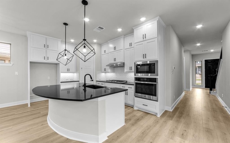 13837 Wembley Bend Way, Fort Worth, TX 76008, 3 Bedrooms Bedrooms, ,2 BathroomsBathrooms,Residential,For Sale,13837 Wembley Bend Way,20844915