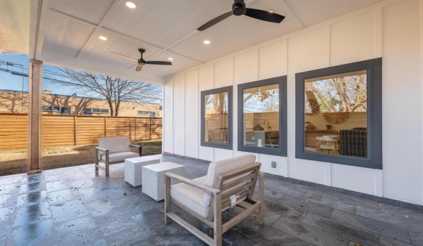 3765 Highgrove Drive, Dallas, TX 75220, 3 Habitaciones Habitaciones , ,2 BañosBaños,Residential,En Venta,3765 Highgrove Drive,20847875
