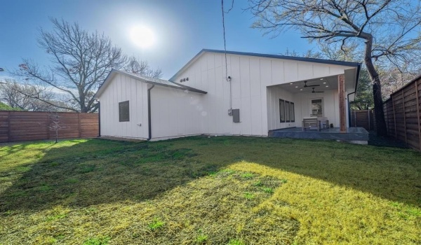 3765 Highgrove Drive, Dallas, TX 75220, 3 Habitaciones Habitaciones , ,2 BañosBaños,Residential,En Venta,3765 Highgrove Drive,20847875