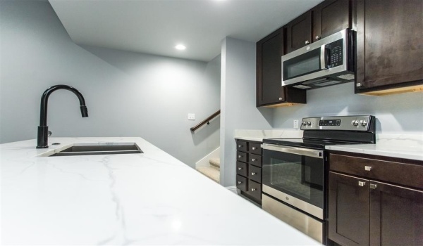 415 W Elm Street #415/417, Denison, TX 75020, 6 Bedrooms Bedrooms, ,5 BathroomsBathrooms,Residential Multi Family,For Sale,415 W Elm Street,20845283