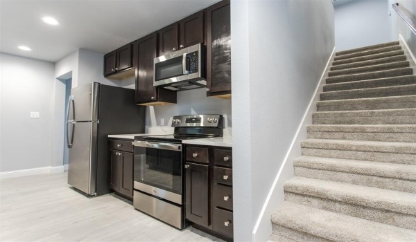 415 W Elm Street #415/417, Denison, TX 75020, 6 Bedrooms Bedrooms, ,5 BathroomsBathrooms,Residential Multi Family,For Sale,415 W Elm Street,20845283
