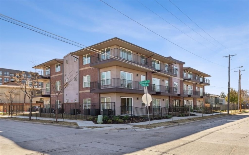 2990 Reagan Street, Dallas, TX 75219, 1 Dormitorio Habitaciones , ,1 BañoBaños,Residential Lease,En Alquiler,2990 Reagan Street,20848743
