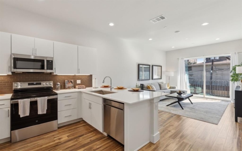 2990 Reagan Street, Dallas, TX 75219, 1 Dormitorio Habitaciones , ,1 BañoBaños,Residential Lease,En Alquiler,2990 Reagan Street,20848743