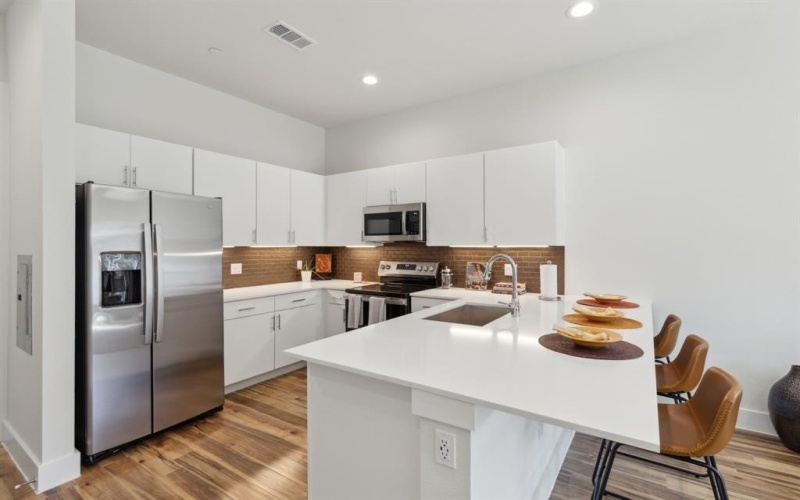 2990 Reagan Street, Dallas, TX 75219, 1 Dormitorio Habitaciones , ,1 BañoBaños,Residential Lease,En Alquiler,2990 Reagan Street,20848743