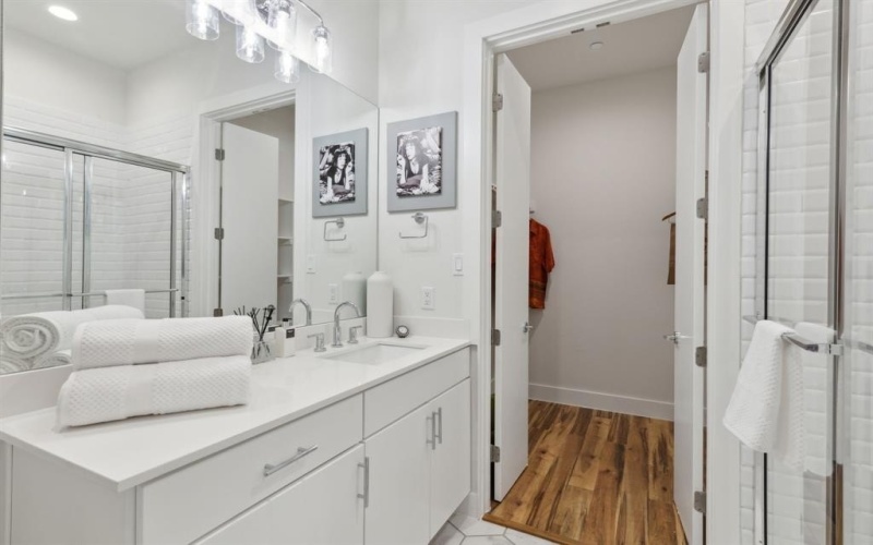 2990 Reagan Street, Dallas, TX 75219, 1 Dormitorio Habitaciones , ,1 BañoBaños,Residential Lease,En Alquiler,2990 Reagan Street,20848743