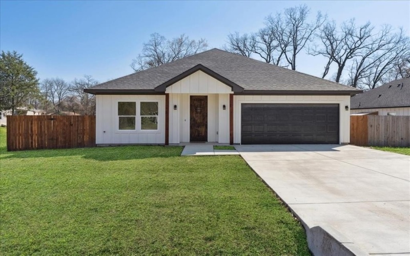 805 Royal Way, Tool, TX 75143, 3 Habitaciones Habitaciones , ,2 BañosBaños,Residential,En Venta,805 Royal Way,20845581