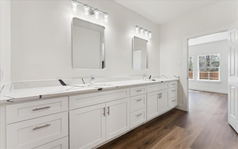 805 Royal Way, Tool, TX 75143, 3 Habitaciones Habitaciones , ,2 BañosBaños,Residential,En Venta,805 Royal Way,20845581