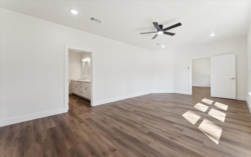 805 Royal Way, Tool, TX 75143, 3 Habitaciones Habitaciones , ,2 BañosBaños,Residential,En Venta,805 Royal Way,20845581