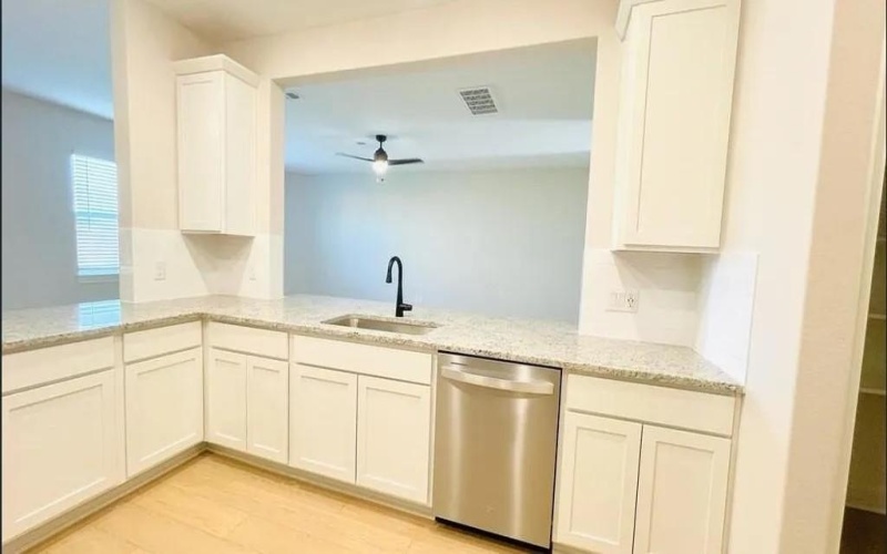 1323 Windermere Way, Princeton, TX 75407, 3 Habitaciones Habitaciones , ,2 BañosBaños,Residential Lease,En Alquiler,1323 Windermere Way,20845586