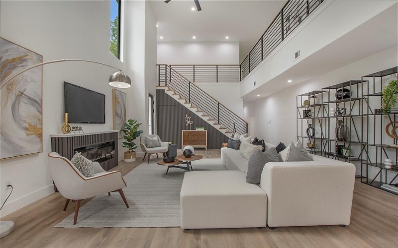 2304 Hondo, Dallas, TX 75219, 4 Habitaciones Habitaciones , ,5 BañosBaños,Residential Lease,En Alquiler,2304 Hondo,20845777