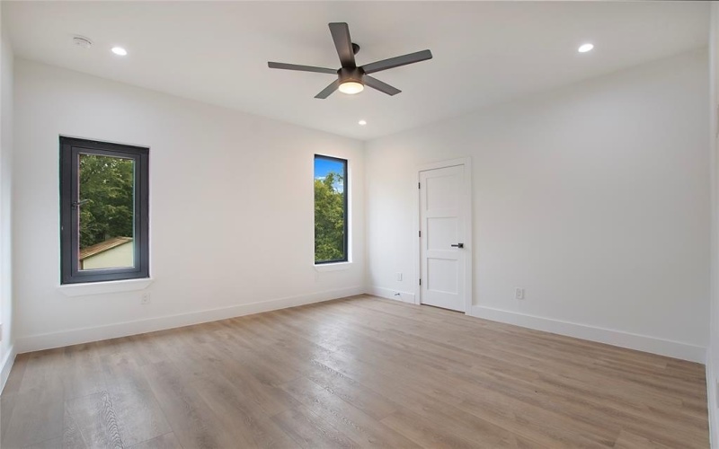 2304 Hondo, Dallas, TX 75219, 4 Habitaciones Habitaciones , ,5 BañosBaños,Residential Lease,En Alquiler,2304 Hondo,20845777