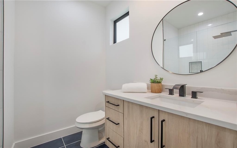 2304 Hondo, Dallas, TX 75219, 4 Habitaciones Habitaciones , ,5 BañosBaños,Residential Lease,En Alquiler,2304 Hondo,20845777