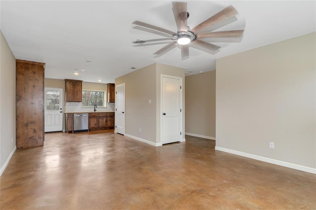 1371 Cr-704a #2, Cleburne, TX 76031, 2 Bedrooms Bedrooms, ,2 BathroomsBathrooms,Residential Lease,For Rent,1371 Cr-704a,20845865
