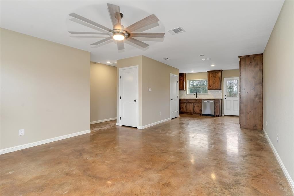 1371 Cr-704a #3, Cleburne, TX 76031, 2 Bedrooms Bedrooms, ,2 BathroomsBathrooms,Residential Lease,For Rent,1371 Cr-704a,20845870