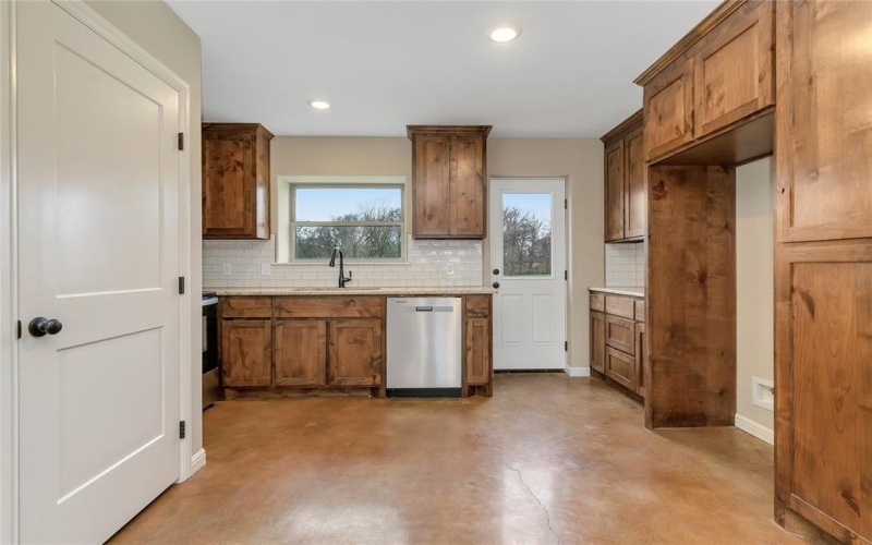 1371 Cr-704a #3, Cleburne, TX 76031, 2 Bedrooms Bedrooms, ,2 BathroomsBathrooms,Residential Lease,For Rent,1371 Cr-704a,20845870