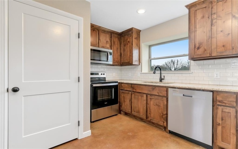 1371 Cr-704a #3, Cleburne, TX 76031, 2 Bedrooms Bedrooms, ,2 BathroomsBathrooms,Residential Lease,For Rent,1371 Cr-704a,20845870