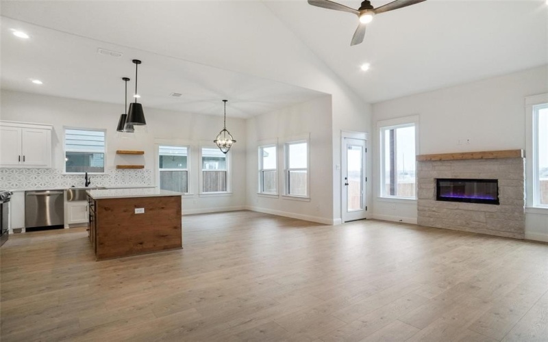 117 Sammy Street, Godley, TX 76044, 4 Bedrooms Bedrooms, ,3 BathroomsBathrooms,Residential,For Sale,117 Sammy Street,20846320