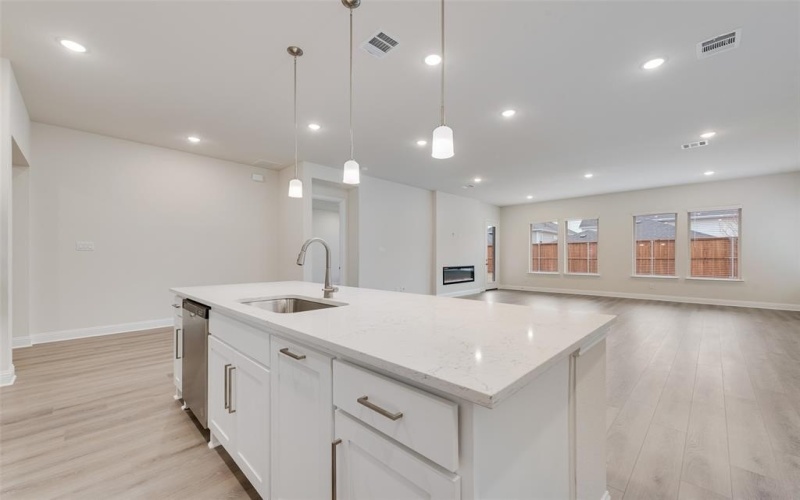 7116 Manhattan Drive, Rowlett, TX 75088, 3 Habitaciones Habitaciones , ,2 BañosBaños,Residential,En Venta,7116 Manhattan Drive,20846343