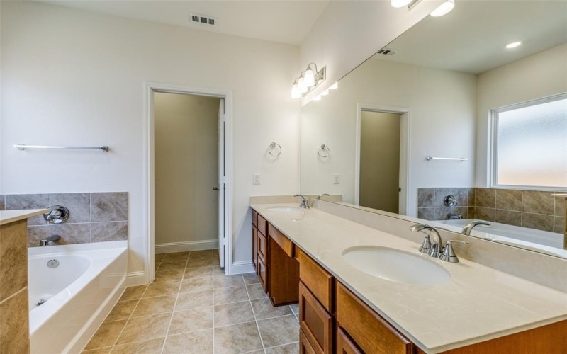 3917 Belleview Place, Crandall, TX 75114, 3 Bedrooms Bedrooms, ,2 BathroomsBathrooms,Residential,For Sale,3917 Belleview Place,20846471