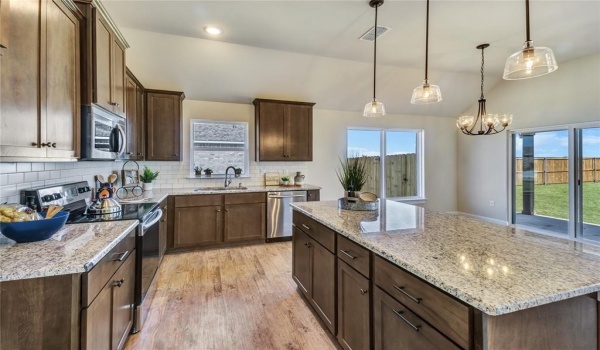 101 Olivia Street, Hillsboro, TX 76645, 3 Bedrooms Bedrooms, ,2 BathroomsBathrooms,Residential,For Sale,101 Olivia Street,20846721