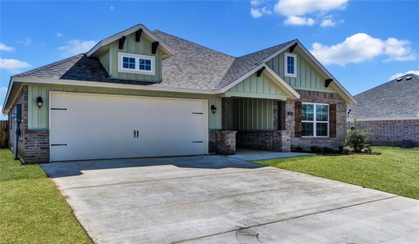101 Olivia Street, Hillsboro, TX 76645, 3 Bedrooms Bedrooms, ,2 BathroomsBathrooms,Residential,For Sale,101 Olivia Street,20846721