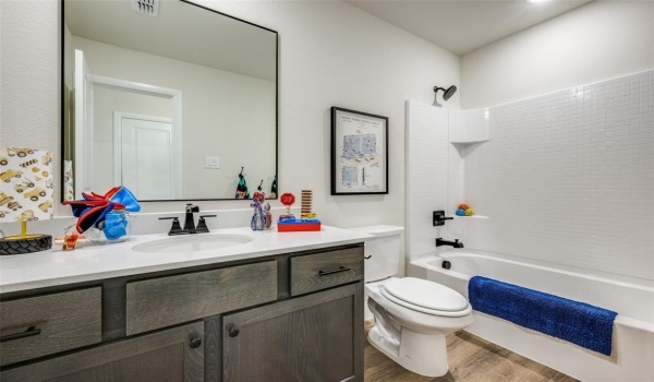 101 Olivia Street, Hillsboro, TX 76645, 3 Bedrooms Bedrooms, ,2 BathroomsBathrooms,Residential,For Sale,101 Olivia Street,20846721