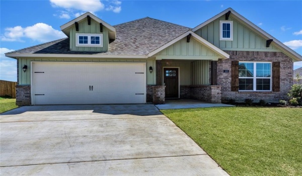 101 Olivia Street, Hillsboro, TX 76645, 3 Bedrooms Bedrooms, ,2 BathroomsBathrooms,Residential,For Sale,101 Olivia Street,20846721