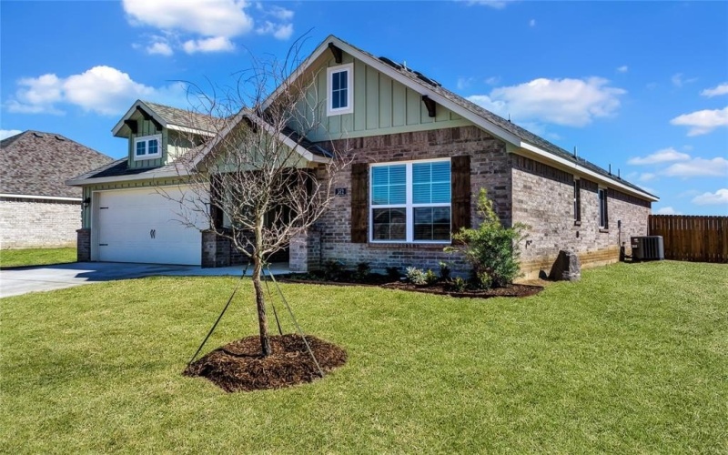 101 Olivia Street, Hillsboro, TX 76645, 3 Bedrooms Bedrooms, ,2 BathroomsBathrooms,Residential,For Sale,101 Olivia Street,20846721