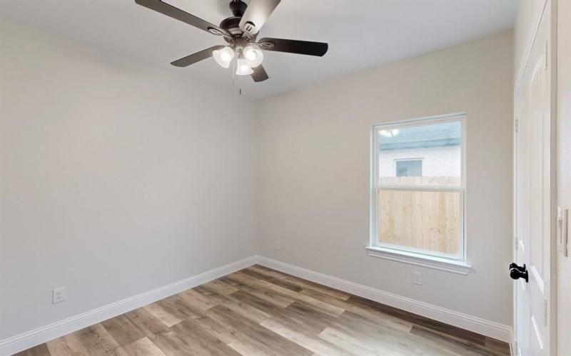 1303 N BRECKENRIDGE Street, Ennis, TX 75119, 3 Bedrooms Bedrooms, ,3 BathroomsBathrooms,Residential,For Sale,1303 N BRECKENRIDGE Street,20846739