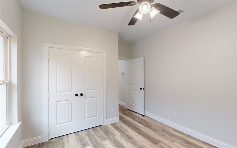 1303 N BRECKENRIDGE Street, Ennis, TX 75119, 3 Bedrooms Bedrooms, ,3 BathroomsBathrooms,Residential,For Sale,1303 N BRECKENRIDGE Street,20846739