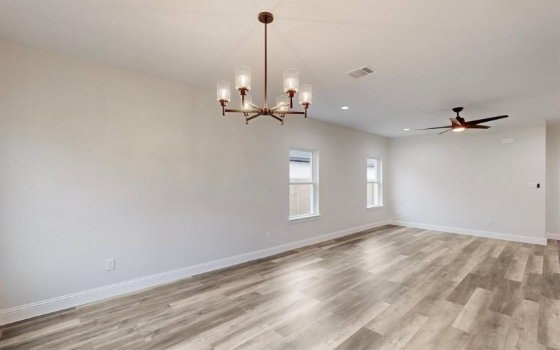 1303 N BRECKENRIDGE Street, Ennis, TX 75119, 3 Bedrooms Bedrooms, ,3 BathroomsBathrooms,Residential,For Sale,1303 N BRECKENRIDGE Street,20846739
