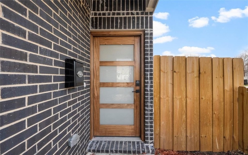 2528 Peabody Avenue, Dallas, TX 75215, 3 Bedrooms Bedrooms, ,2 BathroomsBathrooms,Residential,For Sale,2528 Peabody Avenue,20846743