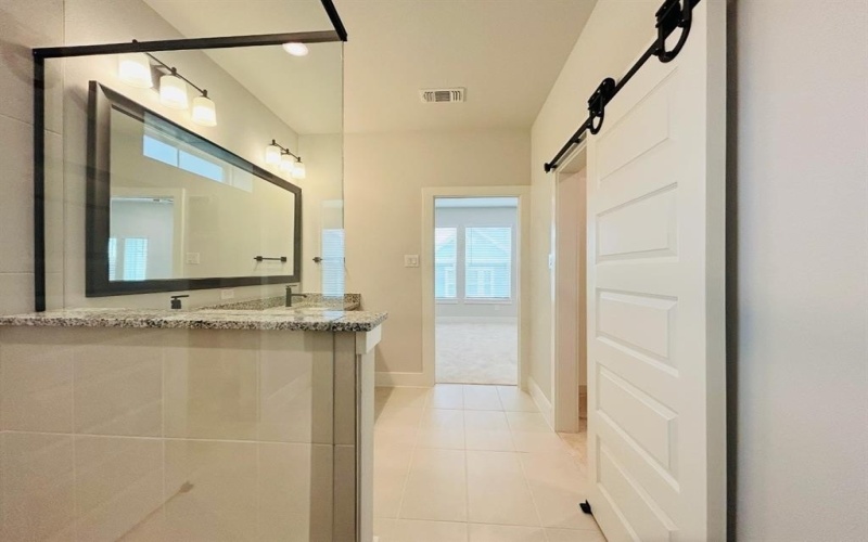 500 Mission Trail, Arlington, TX 76010, 2 Bedrooms Bedrooms, ,2 BathroomsBathrooms,Residential Lease,For Rent,500 Mission Trail,20849827
