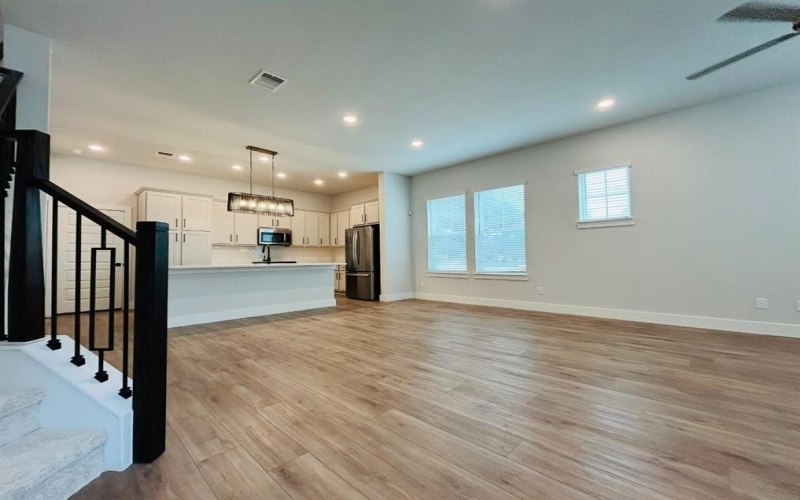 500 Mission Trail, Arlington, TX 76010, 2 Bedrooms Bedrooms, ,2 BathroomsBathrooms,Residential Lease,For Rent,500 Mission Trail,20849827