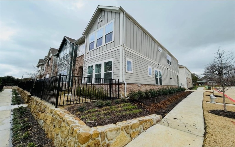 500 Mission Trail, Arlington, TX 76010, 2 Bedrooms Bedrooms, ,2 BathroomsBathrooms,Residential Lease,For Rent,500 Mission Trail,20849827