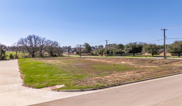 14195 County Road 192, Tyler, TX 75703, 20 Habitaciones Habitaciones , ,15 BañosBaños,Residential Multi Family,En Venta,14195 County Road 192,20850069